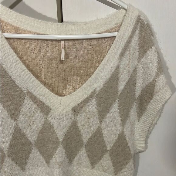Free People Chic Argyle Tan White V-Neck Sweater - Picture 2 of 10